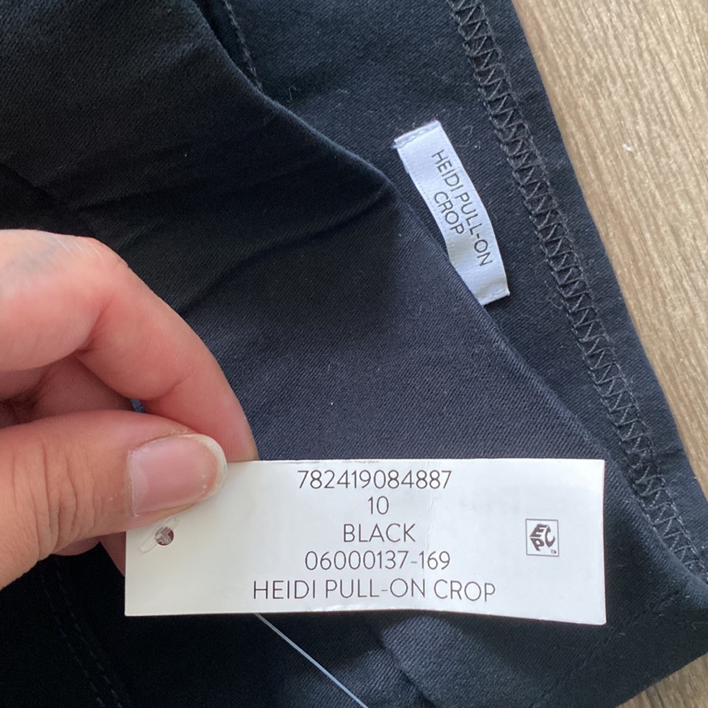 NWT NINE WEST JEANS - Picture 3 of 4
